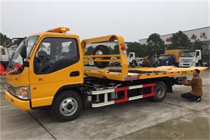 大庆哪里有拖车服务