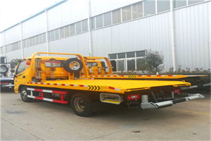 大庆附近拖车救援搭电